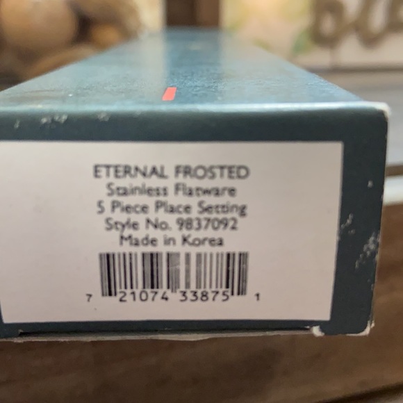 Lenox Silverware - Picture 2 of 4